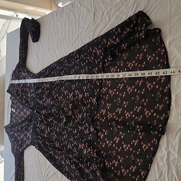 Xhilaration Size XS Sheer Crochet Trim Double Button High-Low Kimono Duster, EUC - Picture 8 of 11